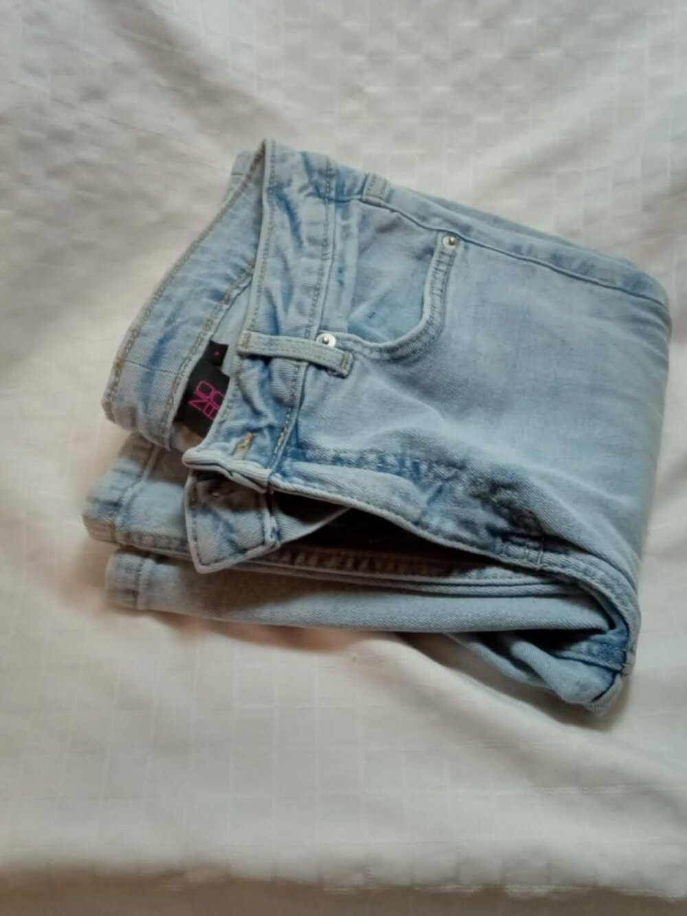 The perfect NoBo flared blue jeans with holes size 9